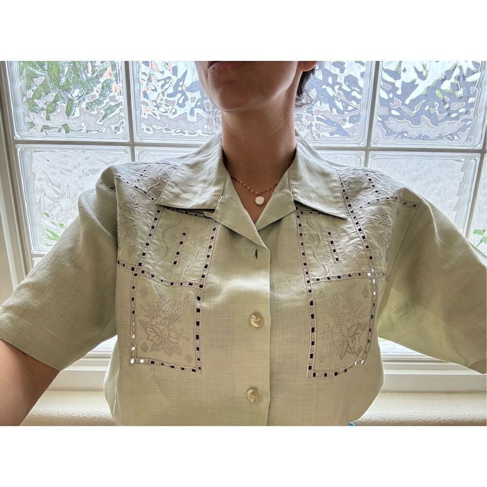 Jennifer Eden L sage green embroidered vintage 90s button up shirt short sleeve